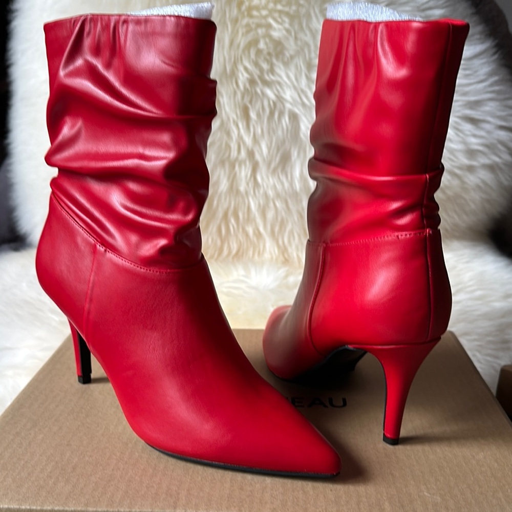 New Le Chateau stunning sexy heels stilettos Red Ankle Boots faux leather